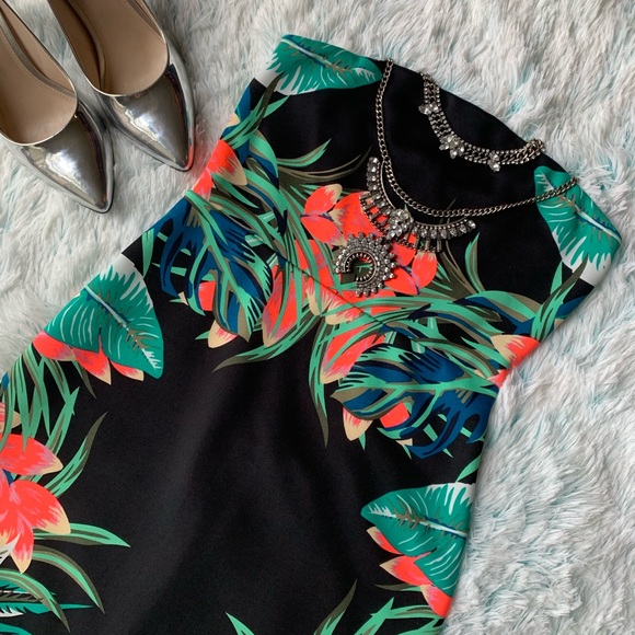 Express Dresses & Skirts - Host Pick! Tropical Print Black Dress